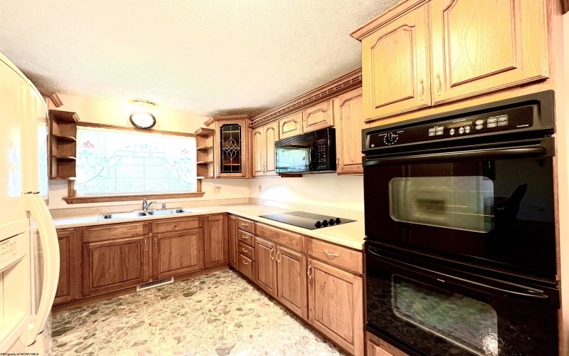 159 Morning View Lane, Bridgeport, West Virginia 26330, 2 Bedrooms Bedrooms, 5 Rooms Rooms,1 BathroomBathrooms,Single Family Detached,For Sale,Morning View,10160047
