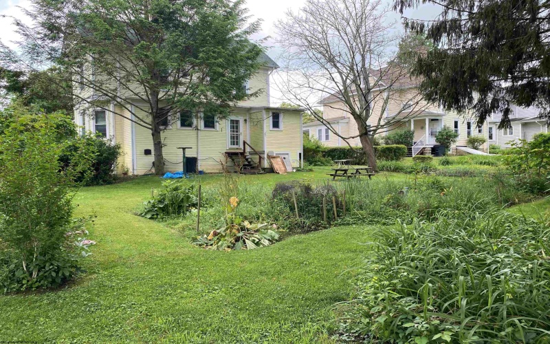 28 Central Avenue, Buckhannon, West Virginia 26201-4033, 5 Bedrooms Bedrooms, 10 Rooms Rooms,2 BathroomsBathrooms,Single Family Detached,For Sale,Central,10160054