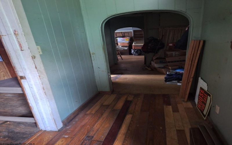 1070 Pinch Gut Hollow, Fairmont, West Virginia 26554, 3 Bedrooms Bedrooms, 6 Rooms Rooms,2 BathroomsBathrooms,Single Family Detached,For Sale,Pinch Gut,10160056
