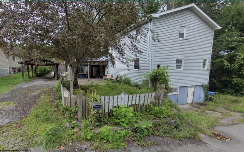 1070 Pinch Gut Hollow, Fairmont, West Virginia 26554, 3 Bedrooms Bedrooms, 6 Rooms Rooms,2 BathroomsBathrooms,Single Family Detached,For Sale,Pinch Gut,10160056