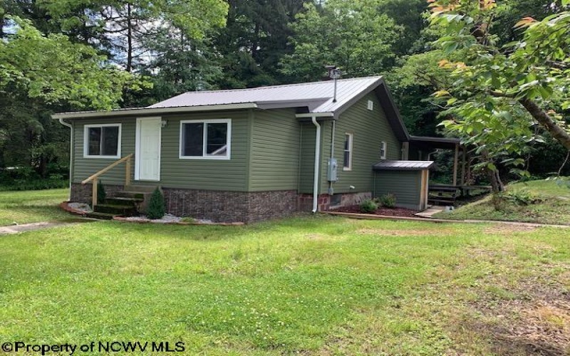 2590 Barbour County Highway, Belington, West Virginia 26250, 2 Bedrooms Bedrooms, 6 Rooms Rooms,1 BathroomBathrooms,Single Family Detached,For Sale,Barbour County,10160068