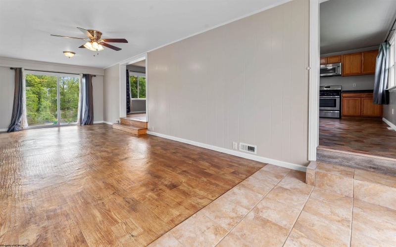 48 Skyline Drive, Morgantown, West Virginia 26508, 3 Bedrooms Bedrooms, 10 Rooms Rooms,2 BathroomsBathrooms,Single Family Detached,For Sale,Skyline,10160063