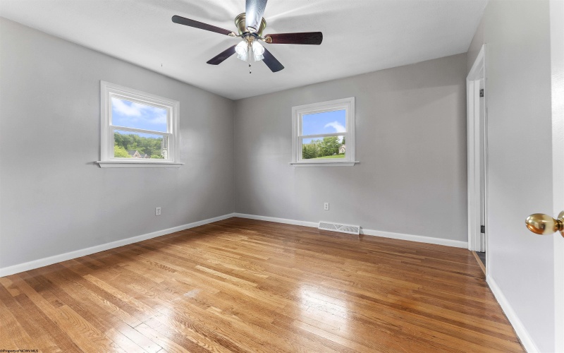 48 Skyline Drive, Morgantown, West Virginia 26508, 3 Bedrooms Bedrooms, 10 Rooms Rooms,2 BathroomsBathrooms,Single Family Detached,For Sale,Skyline,10160063