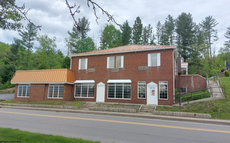 830 Harrison Avenue, Elkins, West Virginia 26241, ,Commercial/industrial,For Lease,Harrison,10160067