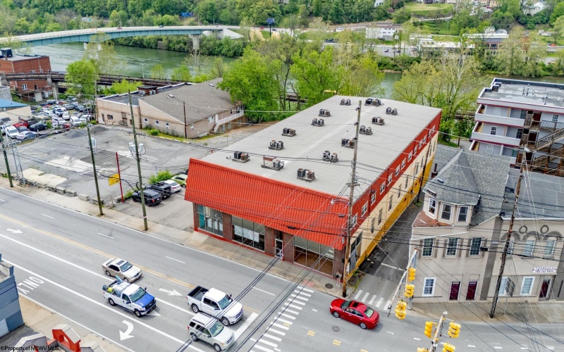 1389 University Avenue, Morgantown, West Virginia 26505, ,Commercial/industrial,For Lease,University,10160070