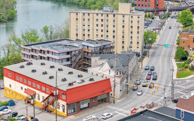 1389 University Avenue, Morgantown, West Virginia 26505, ,Commercial/industrial,For Lease,University,10160070