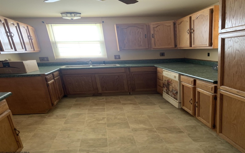 132 Anoldsburg Road, Arnoldsburg, West Virginia 25234, 3 Bedrooms Bedrooms, 9 Rooms Rooms,2 BathroomsBathrooms,Single Family Detached,For Sale,Anoldsburg,10160061