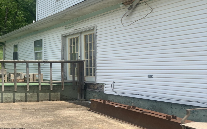 132 Anoldsburg Road, Arnoldsburg, West Virginia 25234, 3 Bedrooms Bedrooms, 9 Rooms Rooms,2 BathroomsBathrooms,Single Family Detached,For Sale,Anoldsburg,10160061