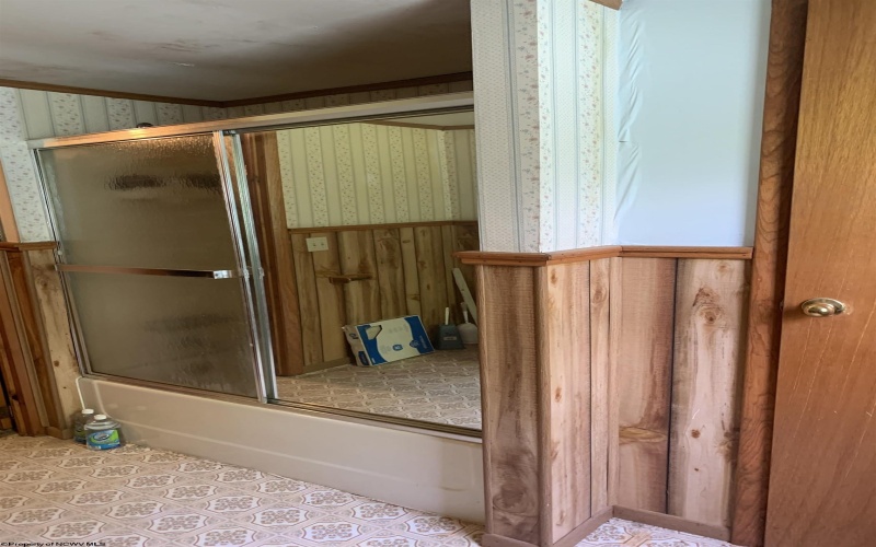 132 Anoldsburg Road, Arnoldsburg, West Virginia 25234, 3 Bedrooms Bedrooms, 9 Rooms Rooms,2 BathroomsBathrooms,Single Family Detached,For Sale,Anoldsburg,10160061