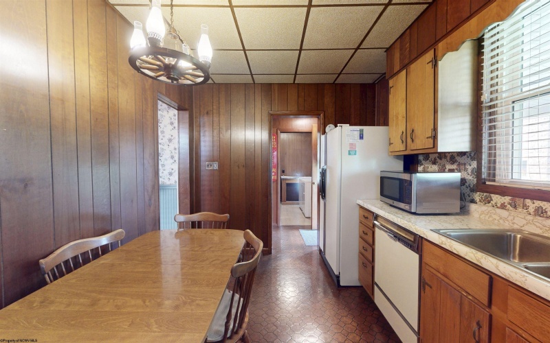 715 MAIN Street, Grafton, West Virginia 26354, 3 Bedrooms Bedrooms, 10 Rooms Rooms,1 BathroomBathrooms,Single Family Detached,For Sale,MAIN,10160071