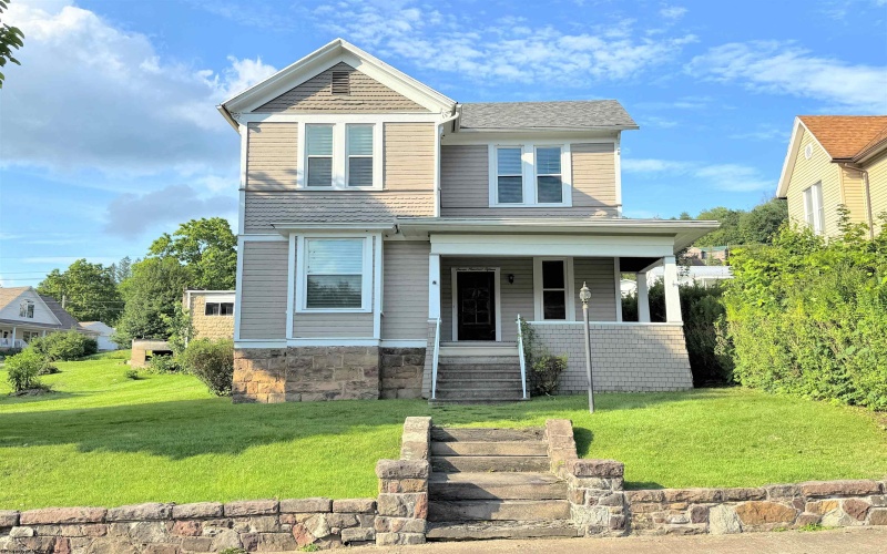 715 MAIN Street, Grafton, West Virginia 26354, 3 Bedrooms Bedrooms, 10 Rooms Rooms,1 BathroomBathrooms,Single Family Detached,For Sale,MAIN,10160071