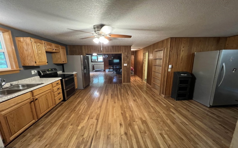 60 Saras Way, Beverly, West Virginia 26253, 3 Bedrooms Bedrooms, 10 Rooms Rooms,2 BathroomsBathrooms,Single Family Detached,For Sale,Saras,10160072