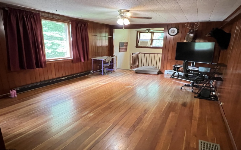 60 Saras Way, Beverly, West Virginia 26253, 3 Bedrooms Bedrooms, 10 Rooms Rooms,2 BathroomsBathrooms,Single Family Detached,For Sale,Saras,10160072
