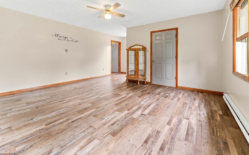 2228 Dinnerbell Five Forks Road, Farmington, Pennsylvania 15437, 3 Bedrooms Bedrooms, 5 Rooms Rooms,2 BathroomsBathrooms,Single Family Detached,For Sale,Dinnerbell Five Forks,10160073