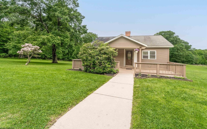 2228 Dinnerbell Five Forks Road, Farmington, Pennsylvania 15437, 3 Bedrooms Bedrooms, 5 Rooms Rooms,2 BathroomsBathrooms,Single Family Detached,For Sale,Dinnerbell Five Forks,10160073