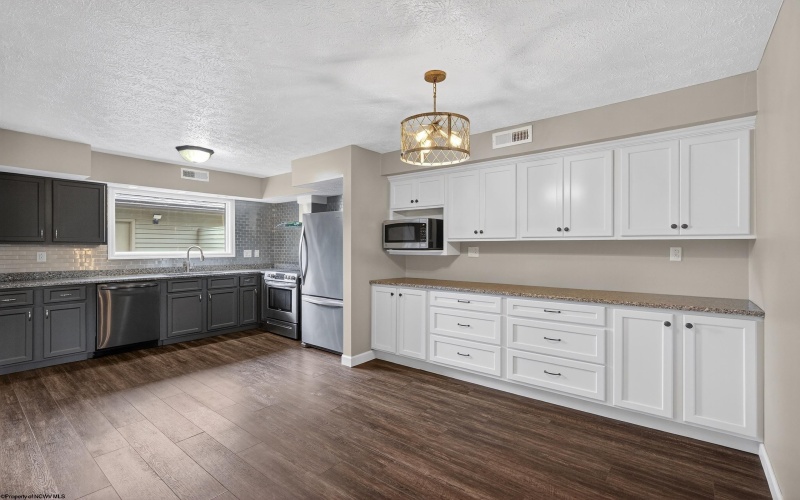 1024 Greystone Circle, Morgantown, West Virginia 26508, 3 Bedrooms Bedrooms, 5 Rooms Rooms,1 BathroomBathrooms,Single Family Attached,For Sale,Greystone,10160079