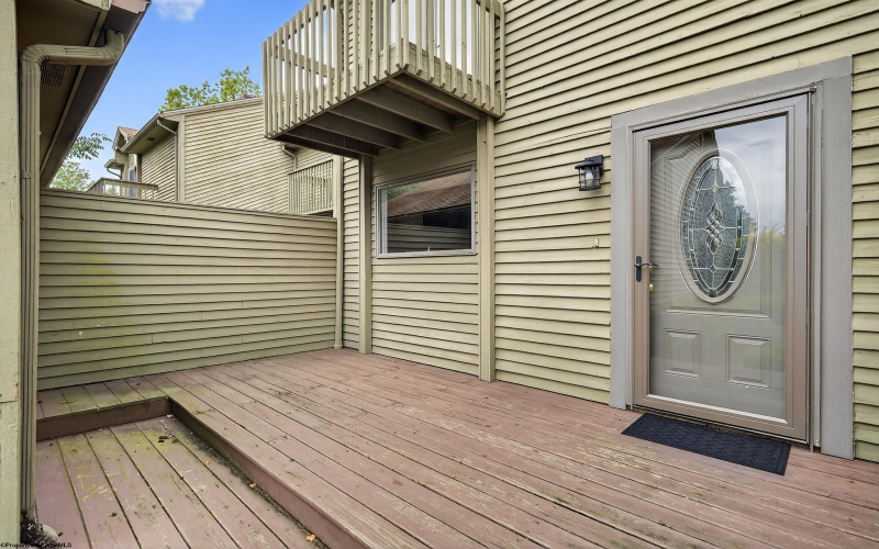 1024 Greystone Circle, Morgantown, West Virginia 26508, 3 Bedrooms Bedrooms, 5 Rooms Rooms,1 BathroomBathrooms,Single Family Attached,For Sale,Greystone,10160079