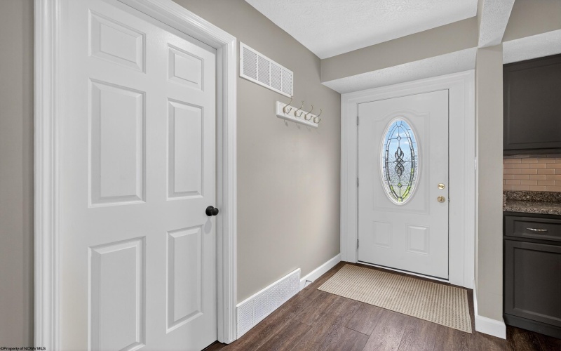 1024 Greystone Circle, Morgantown, West Virginia 26508, 3 Bedrooms Bedrooms, 5 Rooms Rooms,1 BathroomBathrooms,Single Family Attached,For Sale,Greystone,10160079