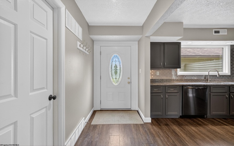 1024 Greystone Circle, Morgantown, West Virginia 26508, 3 Bedrooms Bedrooms, 5 Rooms Rooms,1 BathroomBathrooms,Single Family Attached,For Sale,Greystone,10160079