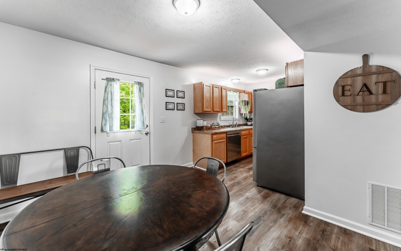 143 Eagle Drive, Maidsville, West Virginia 26541, 3 Bedrooms Bedrooms, 5 Rooms Rooms,1 BathroomBathrooms,Single Family Attached,For Sale,Eagle,10160080