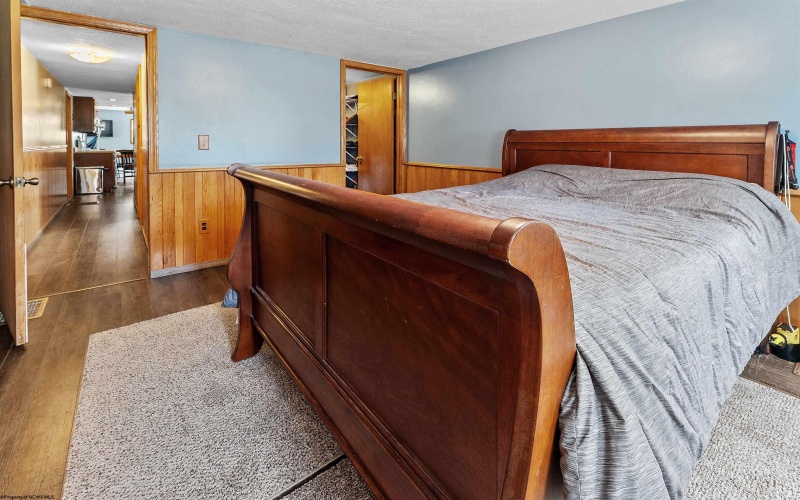 77 Gladstone Drive, Clarksburg, West Virginia 26301, 4 Bedrooms Bedrooms, 8 Rooms Rooms,1 BathroomBathrooms,Single Family Detached,For Sale,Gladstone,10160085