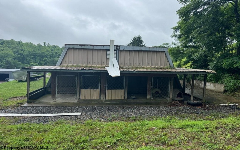 77 Gladstone Drive, Clarksburg, West Virginia 26301, 4 Bedrooms Bedrooms, 8 Rooms Rooms,1 BathroomBathrooms,Single Family Detached,For Sale,Gladstone,10160085
