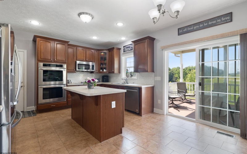 14 Kingston Drive, Bridgeport, West Virginia 26330, 4 Bedrooms Bedrooms, 10 Rooms Rooms,3 BathroomsBathrooms,Single Family Detached,For Sale,Kingston,10160084