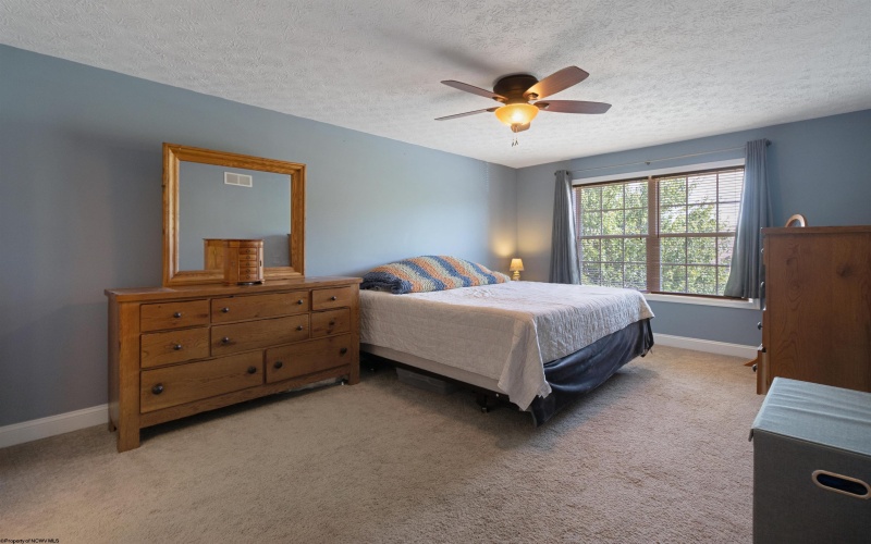 14 Kingston Drive, Bridgeport, West Virginia 26330, 4 Bedrooms Bedrooms, 10 Rooms Rooms,3 BathroomsBathrooms,Single Family Detached,For Sale,Kingston,10160084