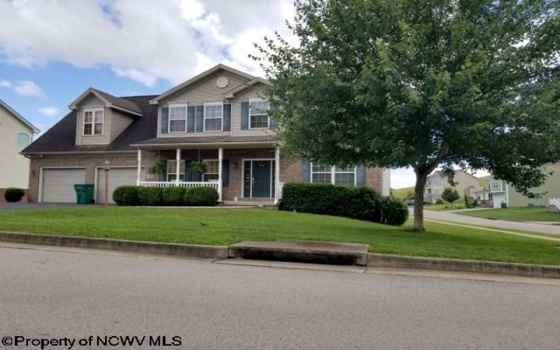 14 Kingston Drive, Bridgeport, West Virginia 26330, 4 Bedrooms Bedrooms, 10 Rooms Rooms,3 BathroomsBathrooms,Single Family Detached,For Sale,Kingston,10160084