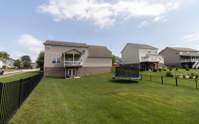 14 Kingston Drive, Bridgeport, West Virginia 26330, 4 Bedrooms Bedrooms, 10 Rooms Rooms,3 BathroomsBathrooms,Single Family Detached,For Sale,Kingston,10160084