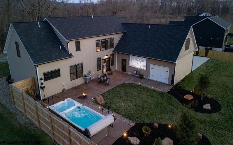 529 Bowers Lane, Morgantown, West Virginia 26508, 6 Bedrooms Bedrooms, 17 Rooms Rooms,4 BathroomsBathrooms,Single Family Detached,For Sale,Bowers,10158688