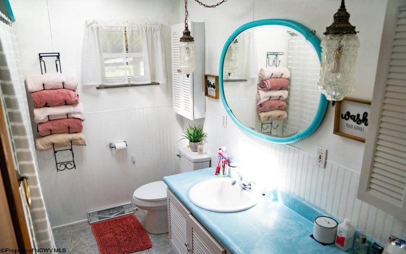 85 Hinzman Street, Weston, West Virginia 26452, 3 Bedrooms Bedrooms, 6 Rooms Rooms,2 BathroomsBathrooms,Single Family Detached,For Sale,Hinzman,10160075