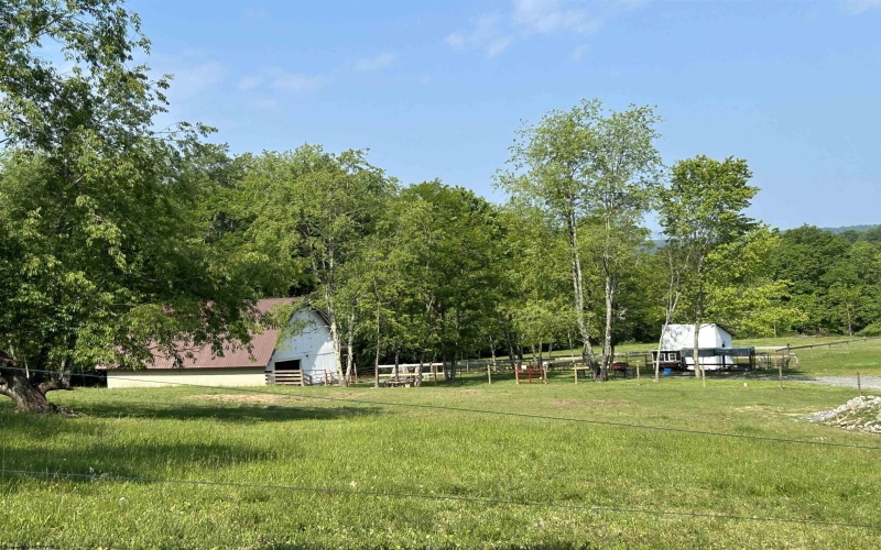 2214 Fairview Road, Independence, West Virginia 26374, 2 Bedrooms Bedrooms, 1 Room Rooms,3 BathroomsBathrooms,Single Family Detached,For Sale,Fairview,10160076