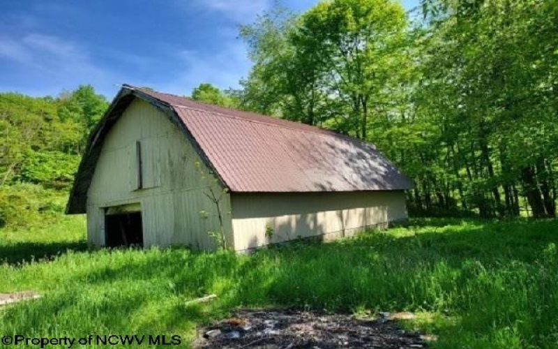 2214 Fairview Road, Independence, West Virginia 26374, 2 Bedrooms Bedrooms, 1 Room Rooms,3 BathroomsBathrooms,Single Family Detached,For Sale,Fairview,10160076