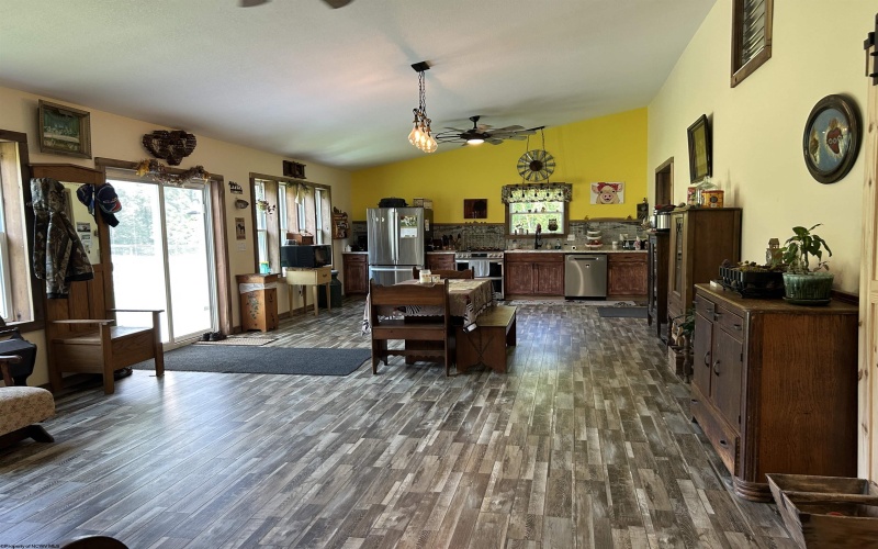 2214 Fairview Road, Independence, West Virginia 26374, 2 Bedrooms Bedrooms, 1 Room Rooms,3 BathroomsBathrooms,Single Family Detached,For Sale,Fairview,10160076