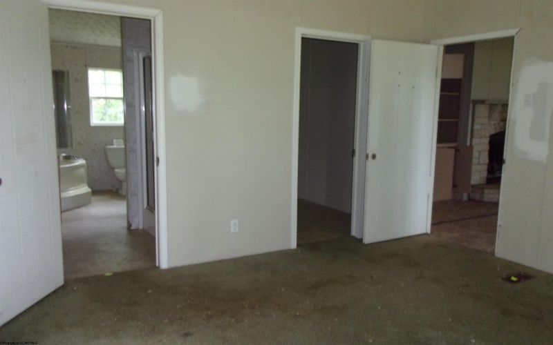 424 Indian Rock Road, Reedsville, West Virginia 26547, 3 Bedrooms Bedrooms, 9 Rooms Rooms,2 BathroomsBathrooms,Single Family Detached,For Sale,Indian Rock,10160094