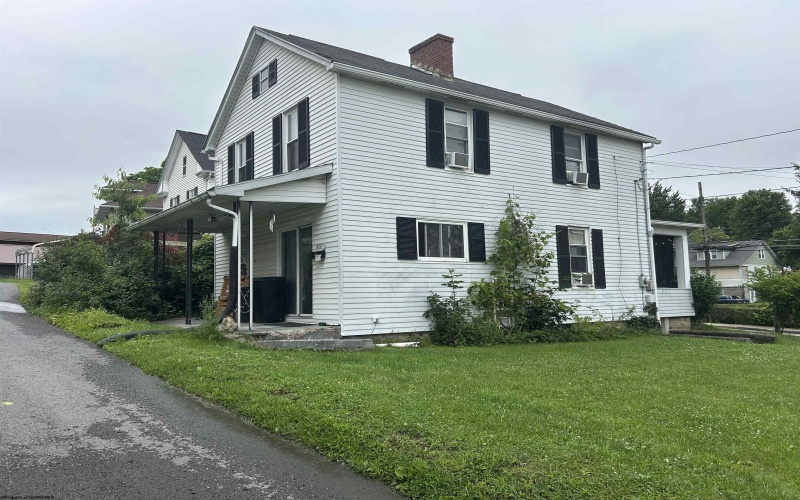 374 Dunkard Avenue, Morgantown, West Virginia 26501, 3 Bedrooms Bedrooms, 6 Rooms Rooms,1 BathroomBathrooms,Single Family Detached,For Sale,Dunkard,10160092