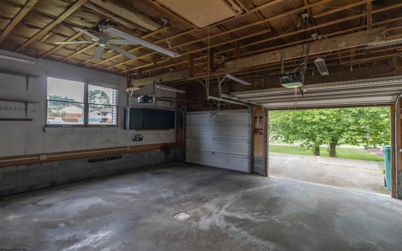 305 Pearcy Avenue, Bridgeport, West Virginia 26330, 4 Bedrooms Bedrooms, 11 Rooms Rooms,2 BathroomsBathrooms,Single Family Detached,For Sale,Pearcy,10160099