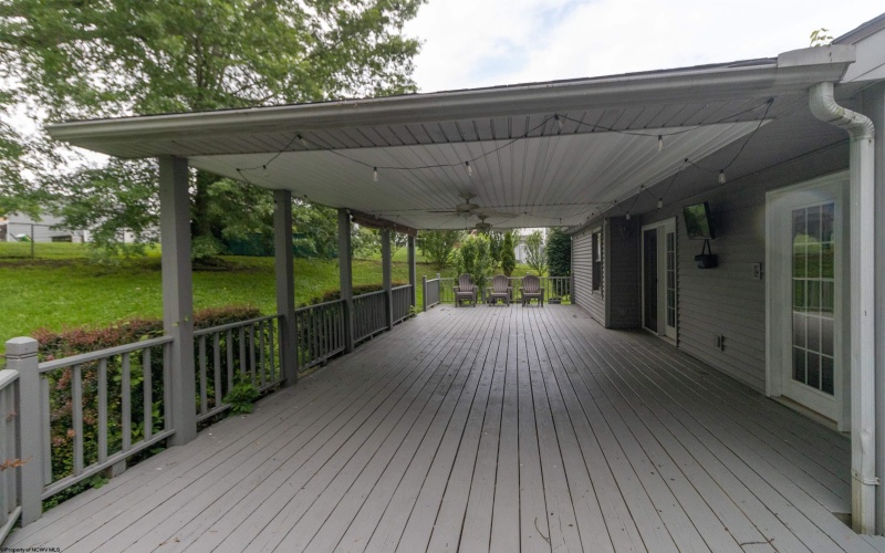 305 Pearcy Avenue, Bridgeport, West Virginia 26330, 4 Bedrooms Bedrooms, 11 Rooms Rooms,2 BathroomsBathrooms,Single Family Detached,For Sale,Pearcy,10160099