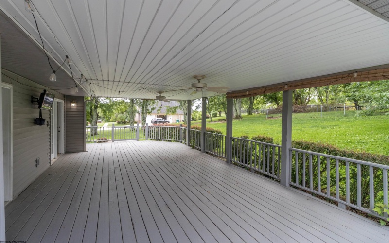 305 Pearcy Avenue, Bridgeport, West Virginia 26330, 4 Bedrooms Bedrooms, 11 Rooms Rooms,2 BathroomsBathrooms,Single Family Detached,For Sale,Pearcy,10160099