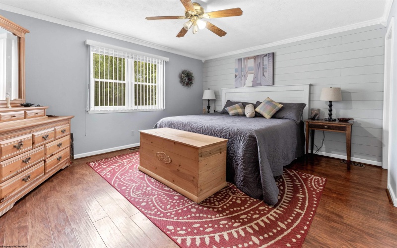 2357 Williamsburg Lane, Fairmont, West Virginia 26554, 4 Bedrooms Bedrooms, 7 Rooms Rooms,3 BathroomsBathrooms,Single Family Detached,For Sale,Williamsburg,10160103