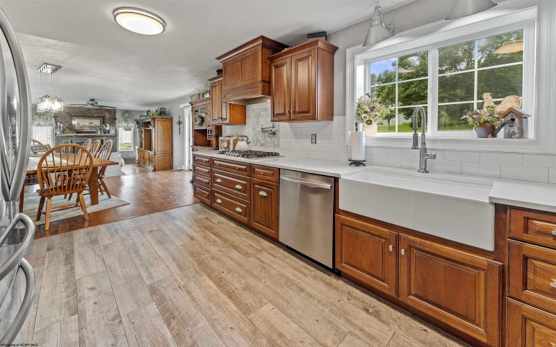 17305 Preston Highway, Bruceton Mills, West Virginia 26525, 5 Bedrooms Bedrooms, 12 Rooms Rooms,3 BathroomsBathrooms,Single Family Detached,For Sale,Preston,10160109