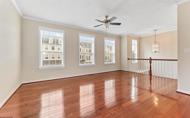 3909 Sun Way, Morgantown, West Virginia 26505, 3 Bedrooms Bedrooms, 7 Rooms Rooms,2 BathroomsBathrooms,Single Family Attached,For Sale,Sun,10160107
