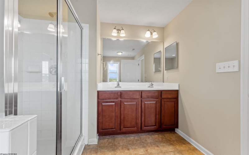 3909 Sun Way, Morgantown, West Virginia 26505, 3 Bedrooms Bedrooms, 7 Rooms Rooms,2 BathroomsBathrooms,Single Family Attached,For Sale,Sun,10160107
