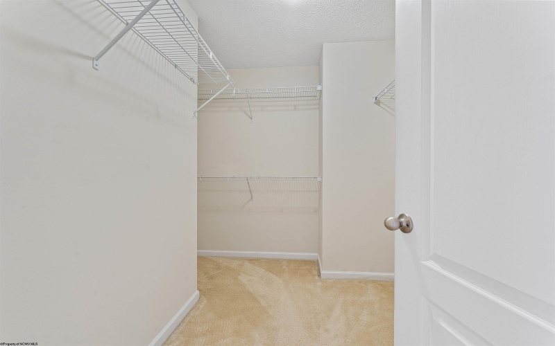 3909 Sun Way, Morgantown, West Virginia 26505, 3 Bedrooms Bedrooms, 7 Rooms Rooms,2 BathroomsBathrooms,Single Family Attached,For Sale,Sun,10160107