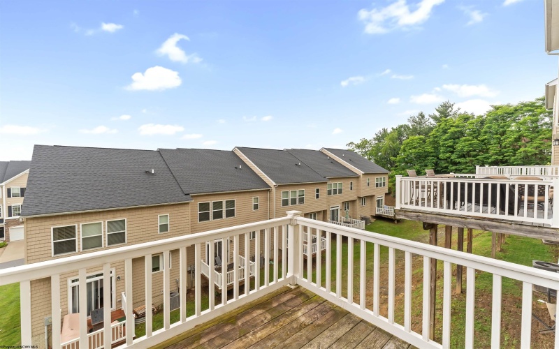 3909 Sun Way, Morgantown, West Virginia 26505, 3 Bedrooms Bedrooms, 7 Rooms Rooms,2 BathroomsBathrooms,Single Family Attached,For Sale,Sun,10160107