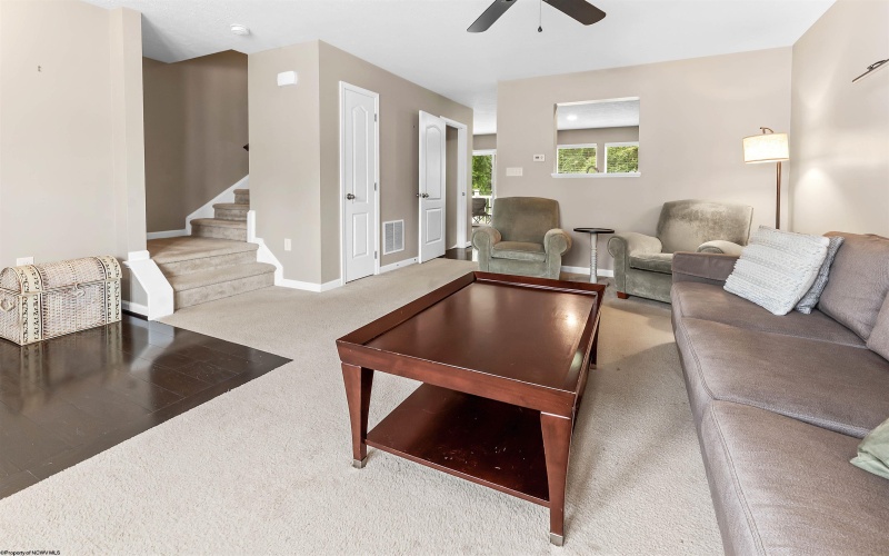126 Auburn Drive, Morgantown, West Virginia 26501, 4 Bedrooms Bedrooms, 7 Rooms Rooms,3 BathroomsBathrooms,Single Family Attached,For Sale,Auburn,10160110