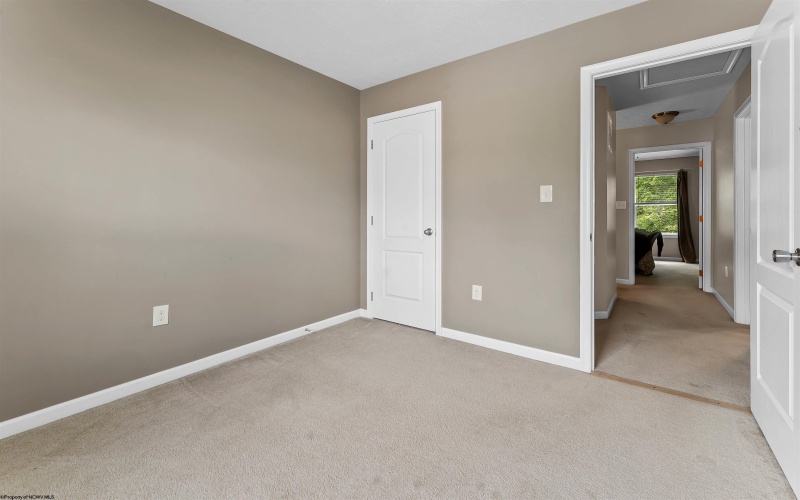 126 Auburn Drive, Morgantown, West Virginia 26501, 4 Bedrooms Bedrooms, 7 Rooms Rooms,3 BathroomsBathrooms,Single Family Attached,For Sale,Auburn,10160110
