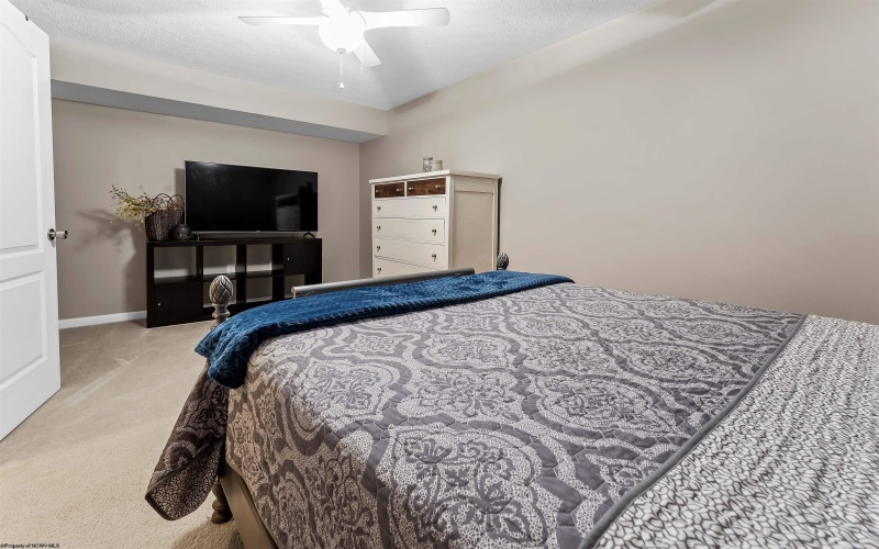126 Auburn Drive, Morgantown, West Virginia 26501, 4 Bedrooms Bedrooms, 7 Rooms Rooms,3 BathroomsBathrooms,Single Family Attached,For Sale,Auburn,10160110