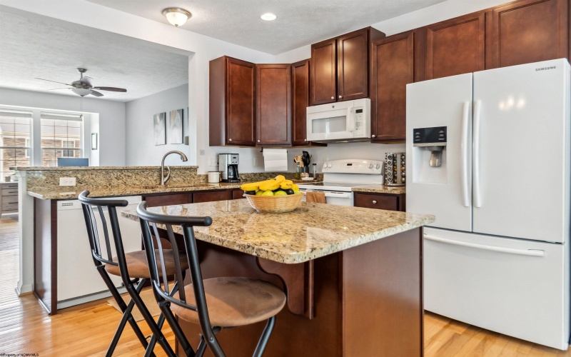 213 Treeline Lane, Morgantown, West Virginia 26508, 3 Bedrooms Bedrooms, 7 Rooms Rooms,3 BathroomsBathrooms,Single Family Attached,For Sale,Treeline,10160112